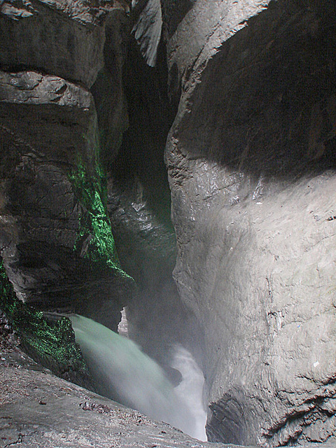 20060620 0411DSCw [R~CH] Lauterbrunnen, Trümmelbachfälle, Bern [Schweiz]