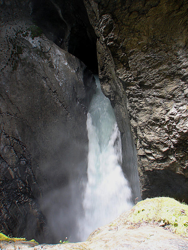 20060620 0422DSCw [R~CH] Lauterbrunnen, Trümmelbachfälle, Bern [Schweiz]