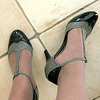 Mon amie DD pot de colle en talons hauts avec permission / My friend DD in high heels - Photo originale