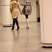 Quatuor sexy en bottes à talons aiguilles /  Hot quartet in stiletto heeled boots -  Aéroport de Montréal.  15-11-2008 - Hautement perchées et anonymes