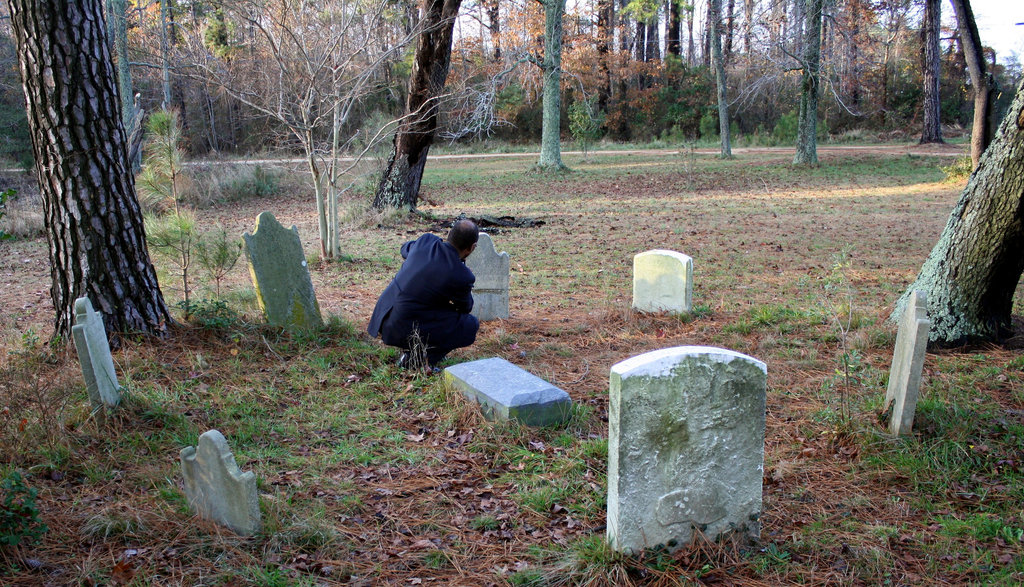 20.PointNoPointCemetery.DameronMD.26November2009