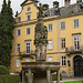 20061003 0761DSCw [D-SHG] Hauptflügel, Tugendbrunnen, Bückeburg