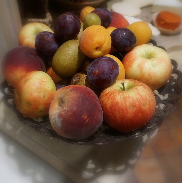 Les fruits du petit dejeuner, Hotel du Poete