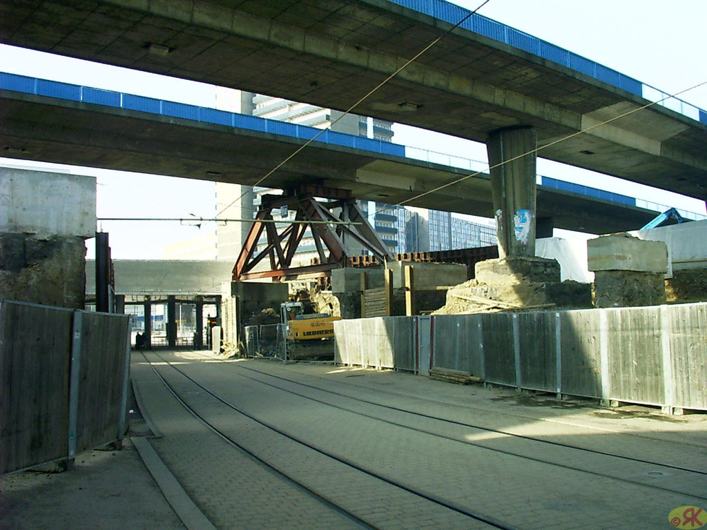 2006-01-29 05 Halle, neuer Thälmannplatz