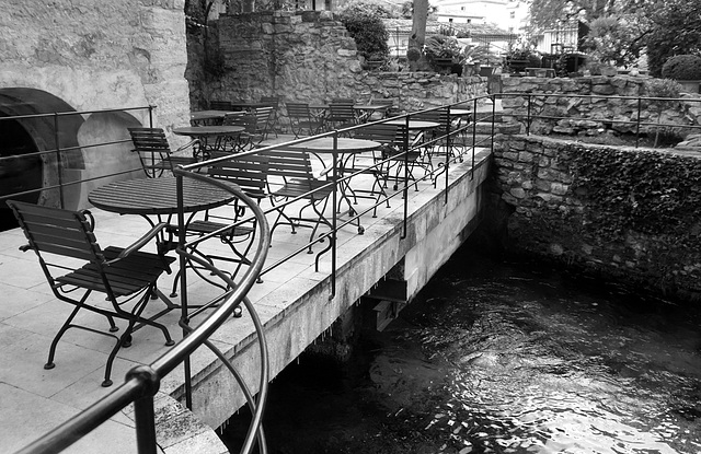 Terrasse by the waterfall, Hotel du Poete