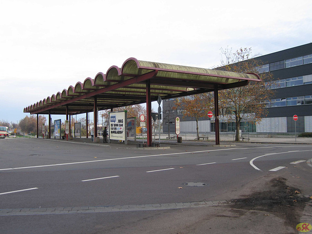 2006-01-29 09 Halle, Busbahnhof