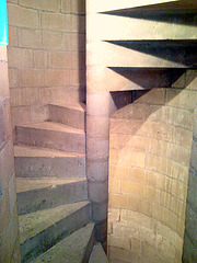 Catedral de Pamplona: escalera de caracol.