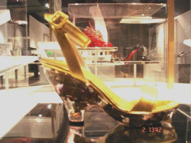 Bata shoe museum  - Toronto, CANADA - 2 novembre 2005