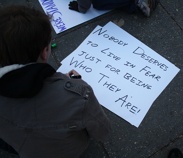 16.JorgeStevenLopez.Vigil.DupontCircle.WDC.22November2009