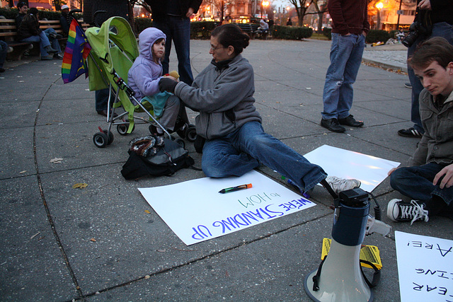 21.JorgeStevenLopez.Vigil.DupontCircle.WDC.22November2009