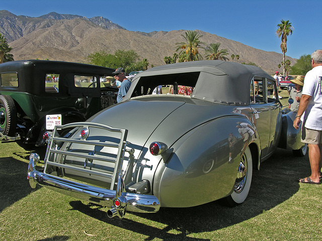 1940 Packard Custom Super 8 (8585)