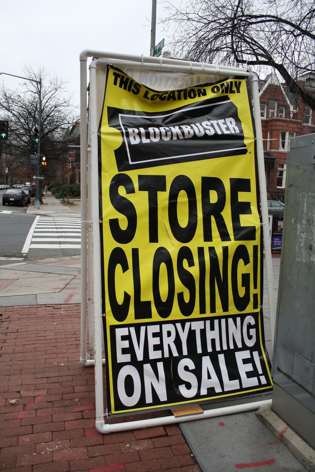 02.Blockbuster.1639.PStreet.NW.WDC.2December2009