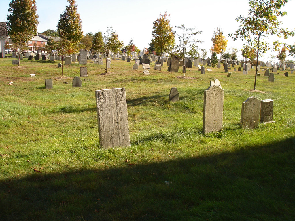 The Eastern cemetery  /  Portland, Maine USA -  11 octobre 2009-  Avec flash