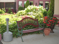 Banc botanique /  Botanical bench.  12 juillet 2009