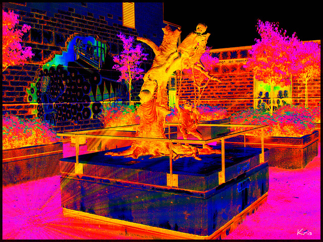 Sculpture psychédélique / Psychedelic sculpture - 4 décembre 2009 /  Création Krisontème