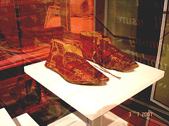 Platement eunuques / Flat and eunuch - Bata Shoe Museum /  Toronto, Canada .  3 juillet 2007