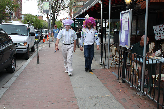 14.EasterBonnets.17thStreet.NW.WDC.4April2010