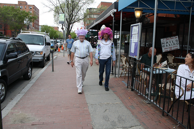 15.EasterBonnets.17thStreet.NW.WDC.4April2010