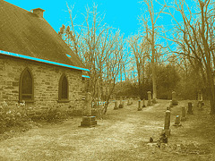 St.Marys Anglican church Como et cimetière - Hudson QC.  25-03-2010 - Sepia au ciel bleu photofiltré