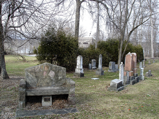 St.Marys Anglican church Como et cimetière - Hudson, Québec / 25 mars 2010