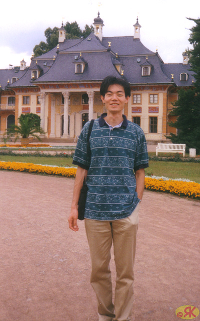 2000-07-03 2 Eo Masanori el Japanio vizitas min en Dresdeno
