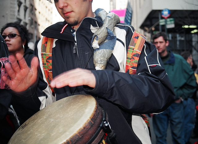 06.08.M20.AntiWar.NYC.20March2004