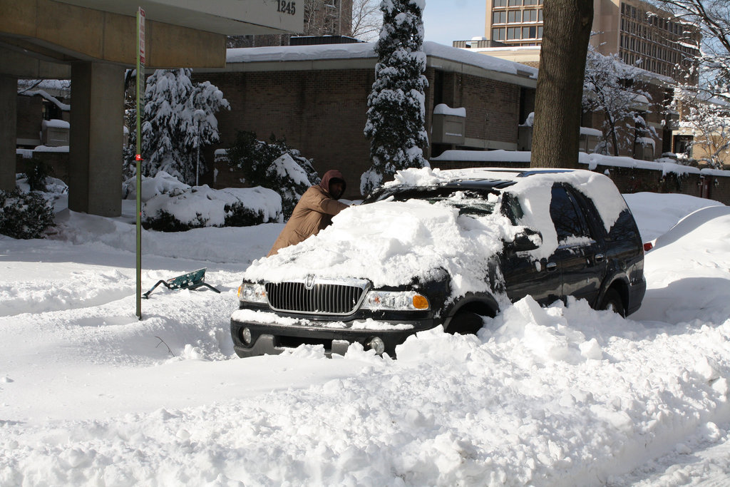 14.DayAfterSnowBlizzard.N4M.SW.WDC.7February2010