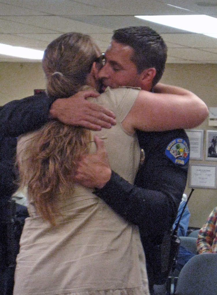 Officer Daniel Wells & wife (5226)