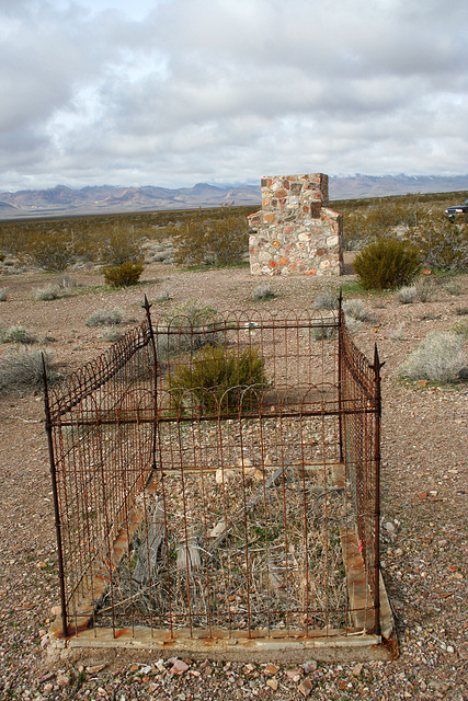 Rhyolite Cemetery (5269)