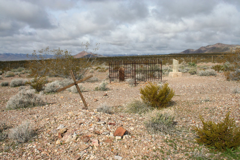 Rhyolite Cemetery (5284)