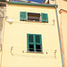 malvasta domo - enges Haus