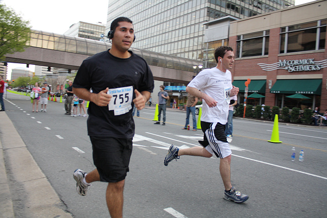 82.TheRace.5KRun.CrystalDrive.ArlingtonVA.2April2010