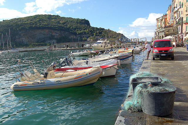 boatoj en la haveno - Boote im Hafen