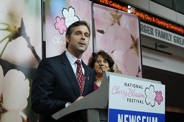 250.NCBF.KickOff.PressConference.Newseum.WDC.4March2010