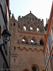 Notre Dame du Taur, le haut du mur-clocher