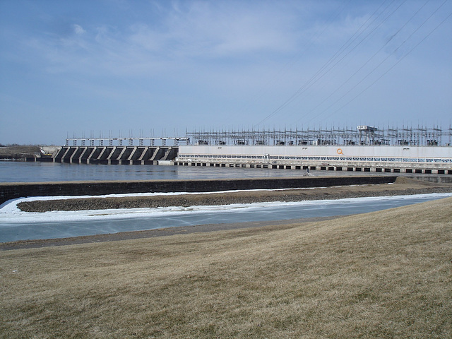 Canal de Carillon /  Carillon canal -  Québec, CANADA.  19 mars 2010