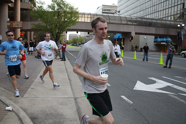 88.TheRace.5KRun.CrystalDrive.ArlingtonVA.2April2010