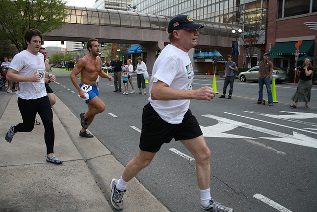 92.TheRace.5KRun.CrystalDrive.ArlingtonVA.2April2010