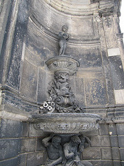 Brunnen am Zwinger