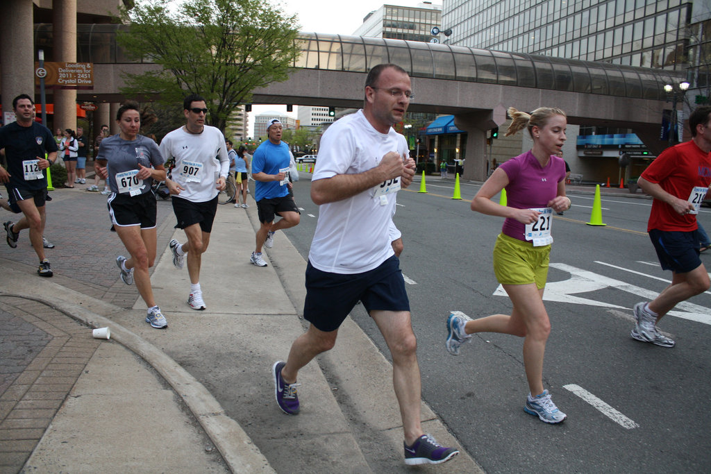 97.TheRace.5KRun.CrystalDrive.ArlingtonVA.2April2010