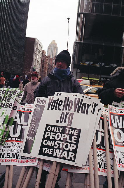 06.05.AntiWar.NYC.15February2003