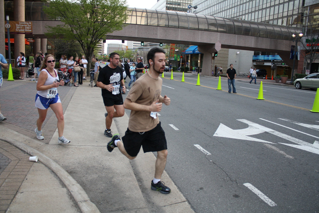 101.TheRace.5KRun.CrystalDrive.ArlingtonVA.2April2010