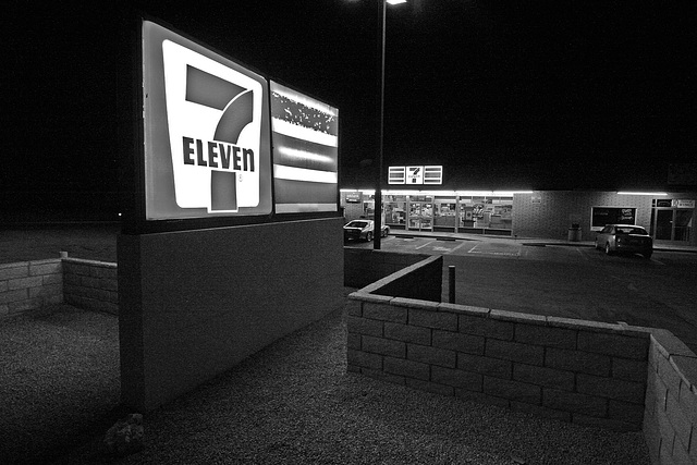 7-Eleven (6733)