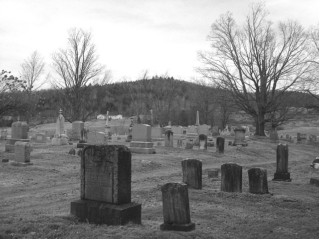 Newport center vault cemetery - Vermont USA .  28 mars 2010- N & B