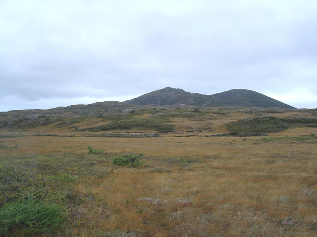 En route vers ces sommets..........Walking toward these peaks - September 22th 2005.