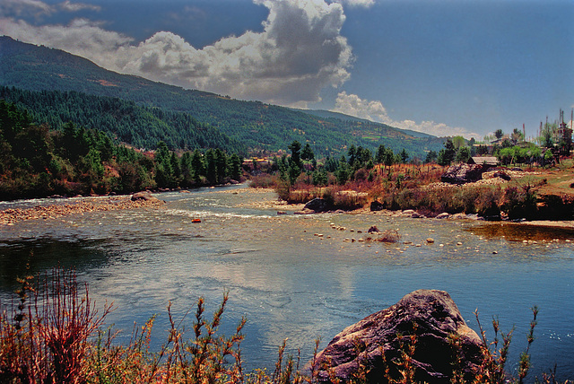 A walk along the Bumthang Chhu (river)