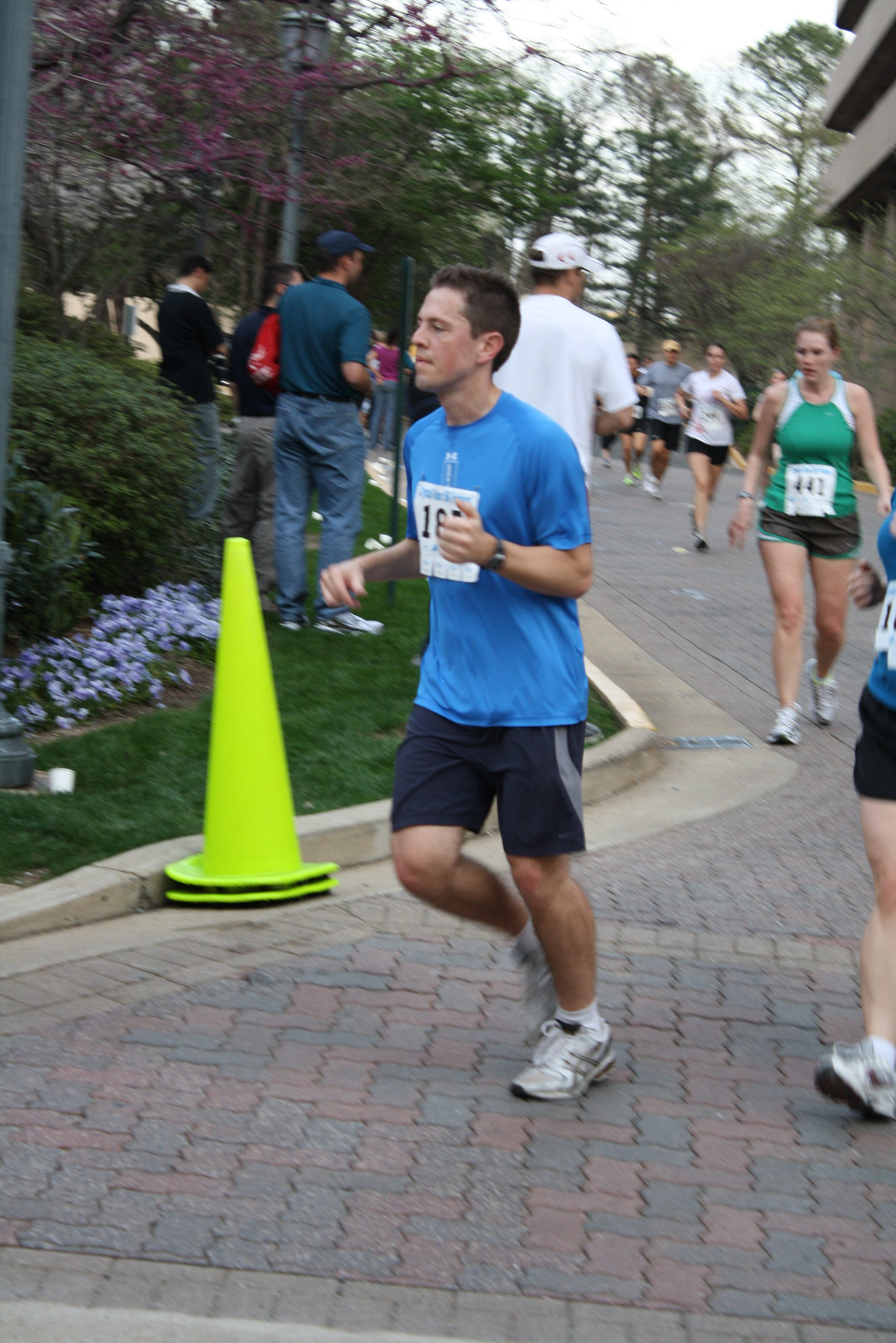 123.TheRace.5KRun.CrystalDrive.ArlingtonVA.2April2010