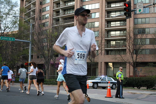 133.TheRace.5KRun.CrystalDrive.ArlingtonVA.2April2010