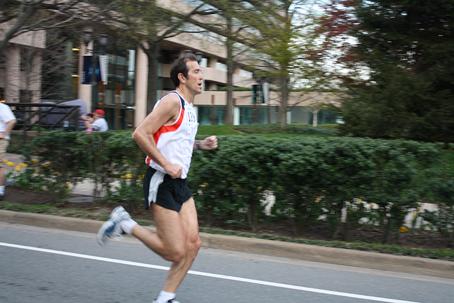 137.TheRace.5KRun.CrystalDrive.ArlingtonVA.2April2010