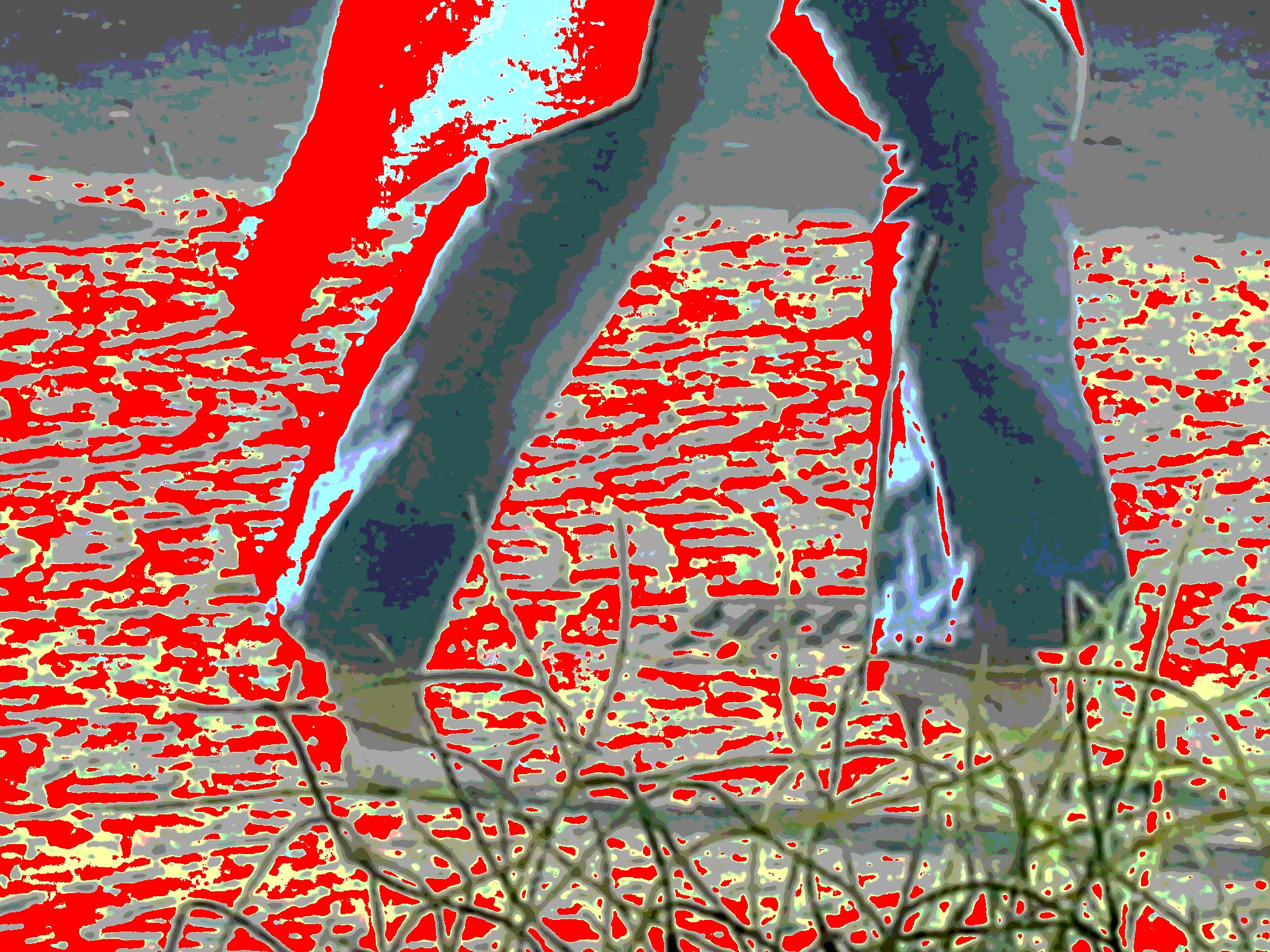 La Dame Hemlex en escarpins blancs / Hemtex Lady in white high heels shoes -  Ängelholm  /  Suède - Sweden.  23 octobre 2008 - Avec taches rouges postérisées